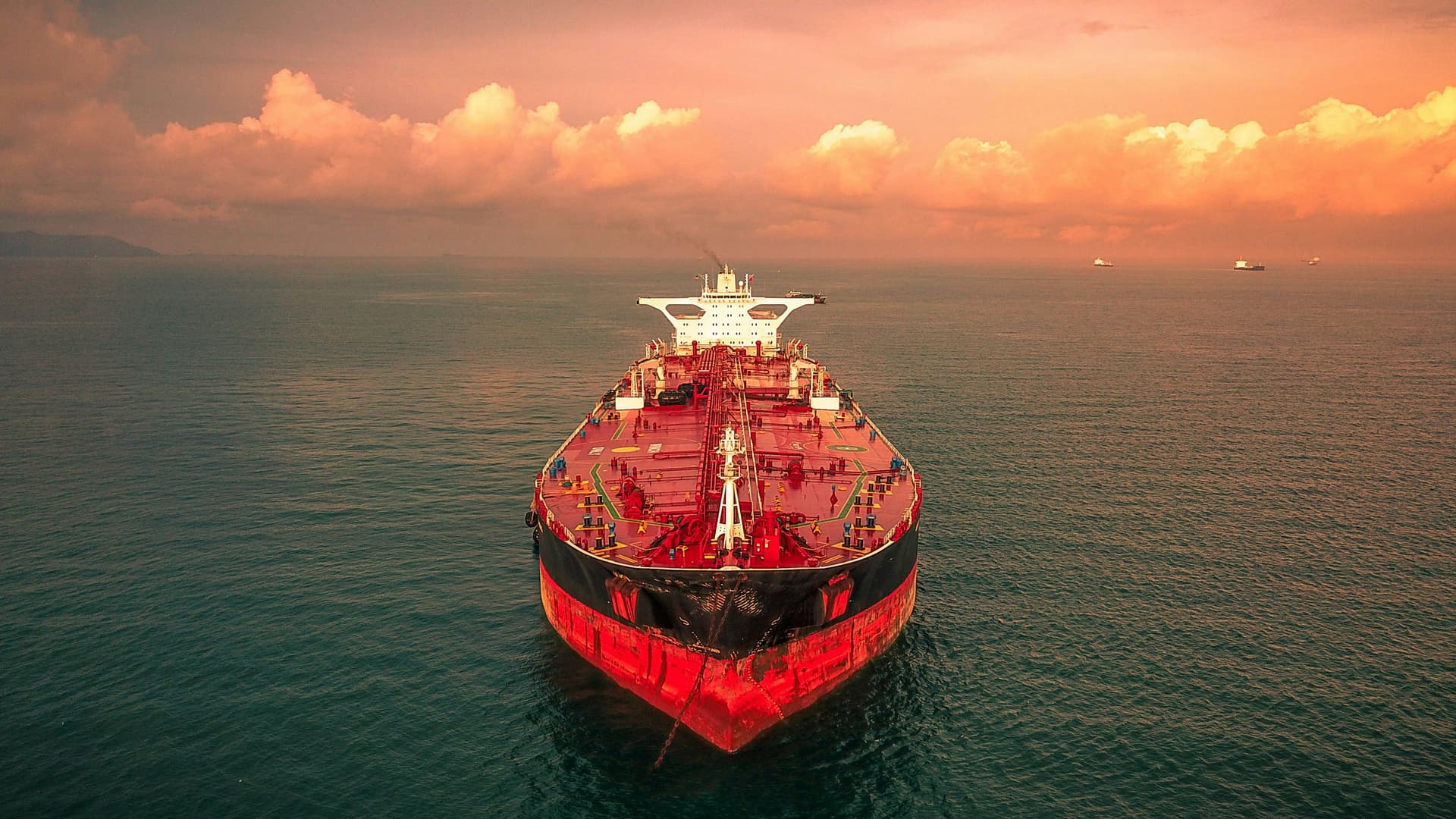 Oil ship